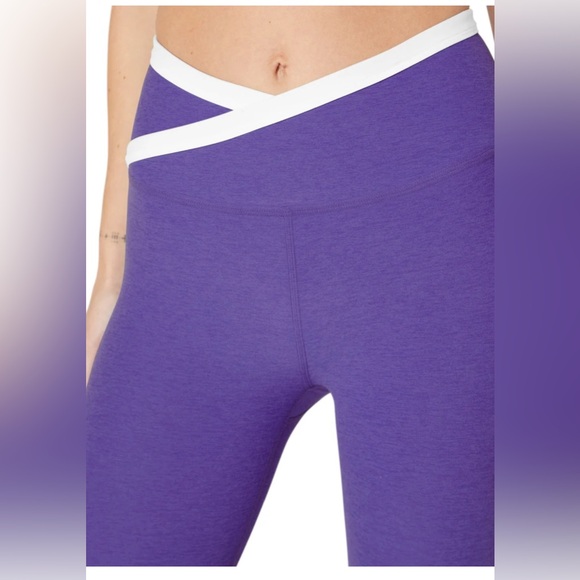Spacedye Outlines High Waisted Midi Legging in Ultra Violet Heather/Cloud White - Picture 3 of 3